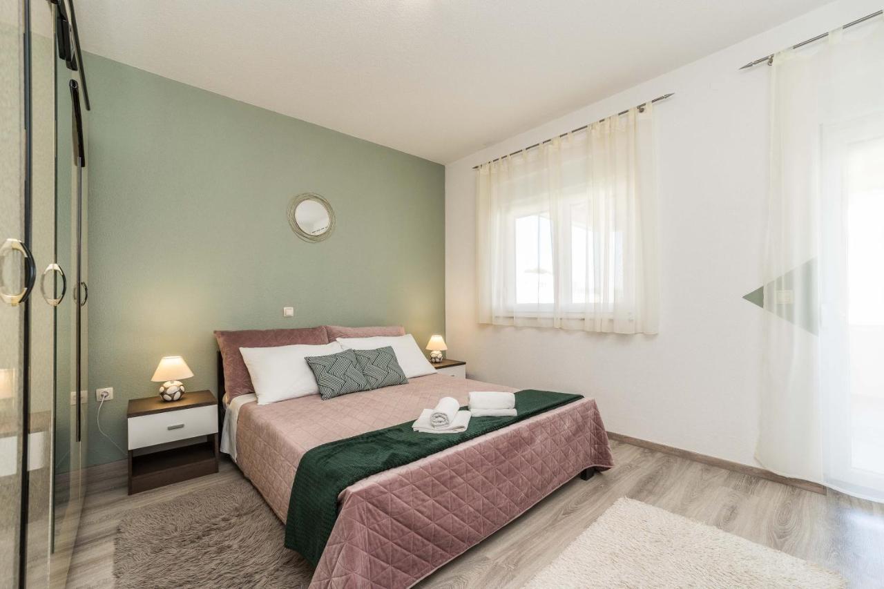 Apartments Matilda ซูโกชัน ภายนอก รูปภาพ