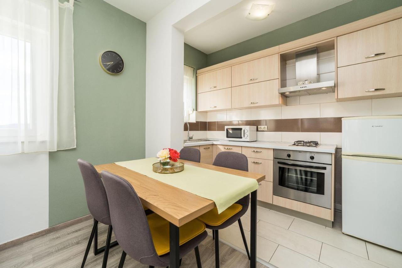 Apartments Matilda ซูโกชัน ภายนอก รูปภาพ
